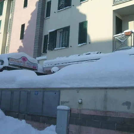 Kristall Отель 3*